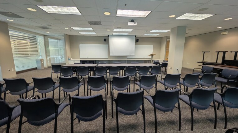 More Photos Of 5250 Corporate Dr, Troy Office For Lease