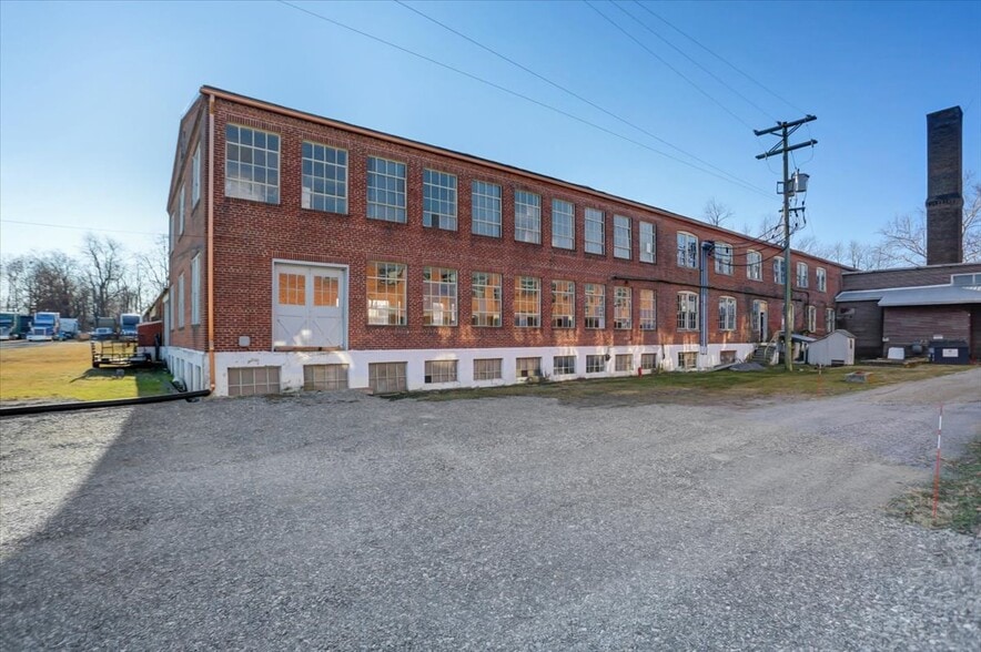 More Photos Of 40 Lurgan Ave, Shippensburg Manufacturing For Sale