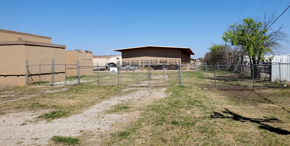 More Photos Of 1907 Sheppard Access Rd, Wichita Falls Food Processing For Lease