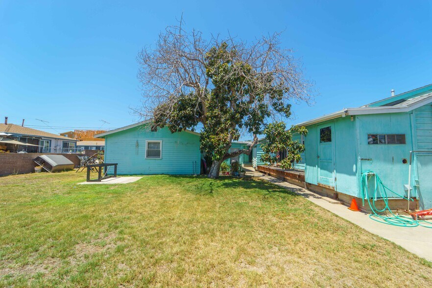 More Photos Of 7453 Fulton St, San Diego Multifamily For Sale