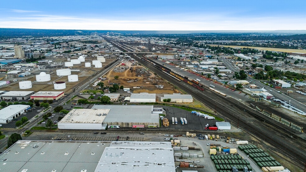 More Photos Of 6715 E Mission Ave, Spokane Warehouse For Lease