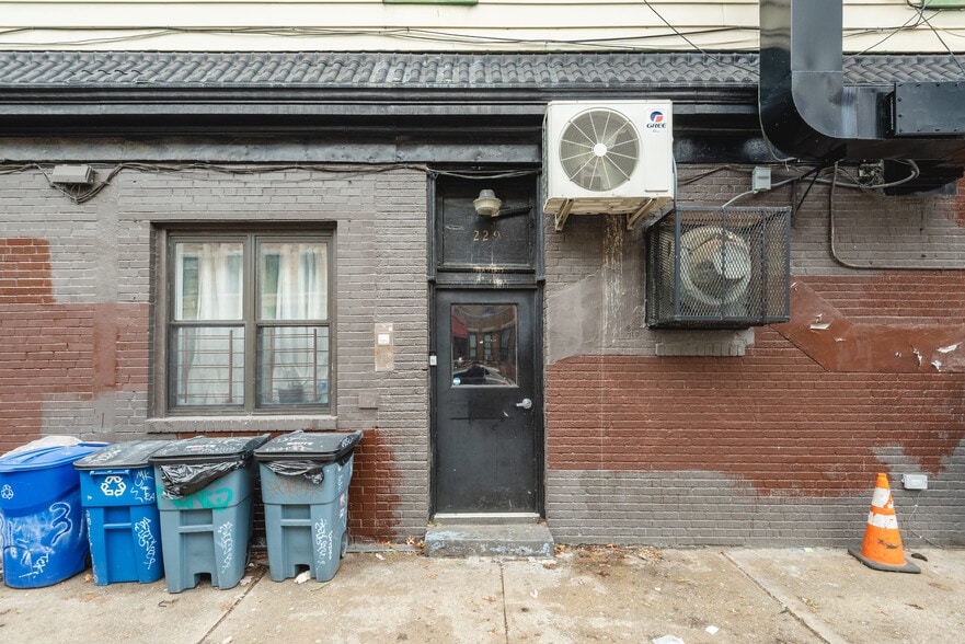 More Photos Of 644 Wilson Ave, Brooklyn Storefront Retail Residential For Sale
