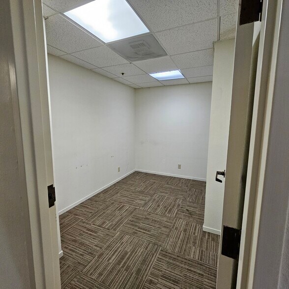 More Photos Of 4450 Capitola Rd, Capitola Office For Lease