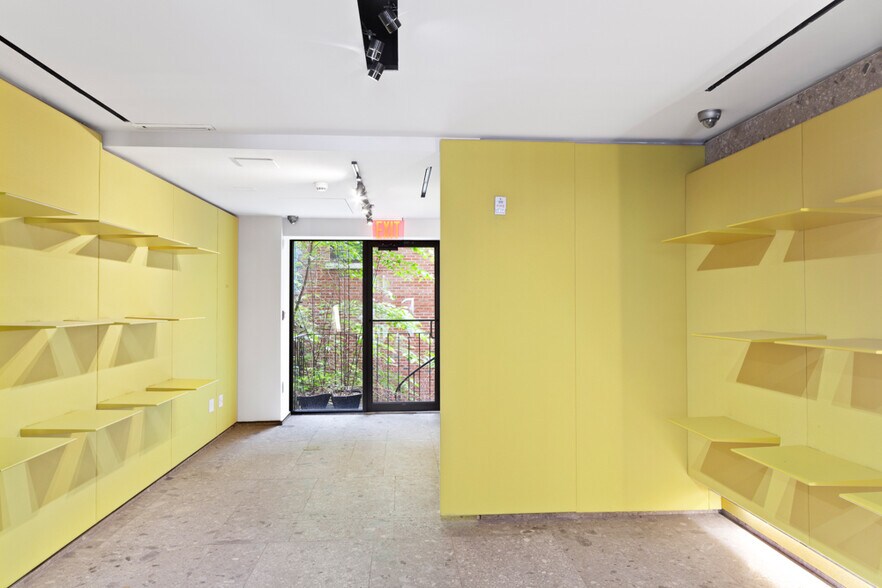 More Photos Of 833 Madison Ave, New York Storefront Retail Residential For Lease