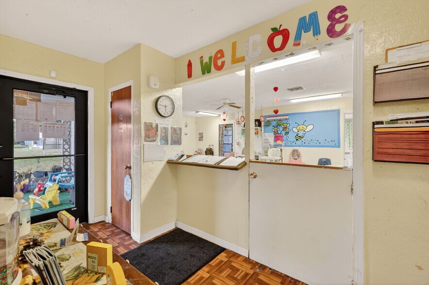 More Photos Of 4075 N County Road 19A, Mount Dora Daycare Center For Sale