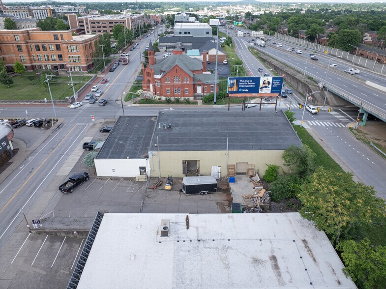 More Photos Of 901 2nd Ave S, Nashville Warehouse For Lease