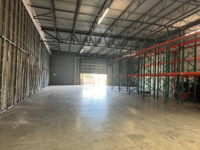 More Photos Of 6300-6332 NW 97th Ave, Miami Warehouse For Sale
