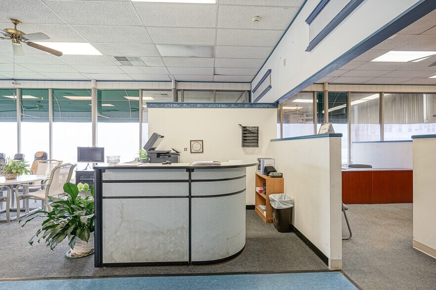 More Photos Of 100 White Horse Pike, Oaklyn Auto Dealership For Sale