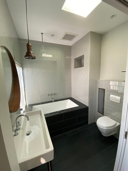 More Photos Of 745 N Hayworth Ave, Los Angeles Apartments For Sale