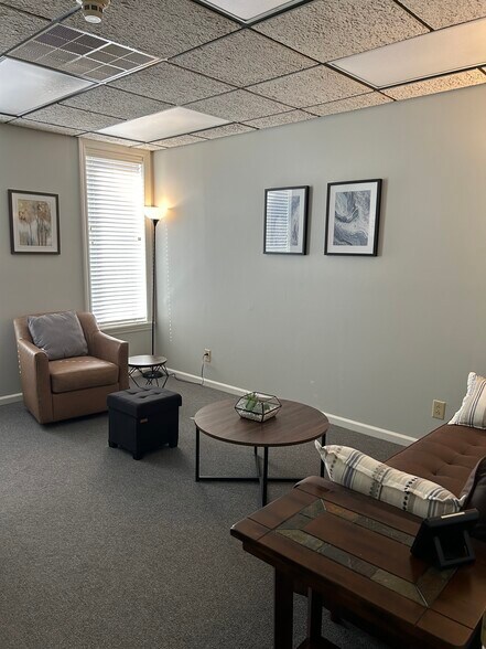 More Photos Of 225 Humphrey Rd, Greensburg Medical For Lease