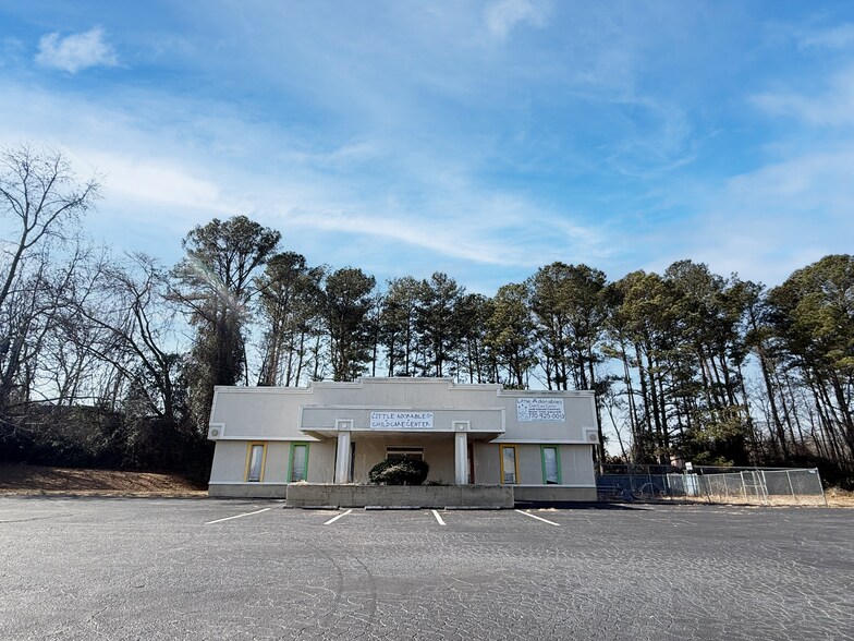 More Photos Of 5265 Lawrenceville Hwy NW, Lilburn Storefront For Lease