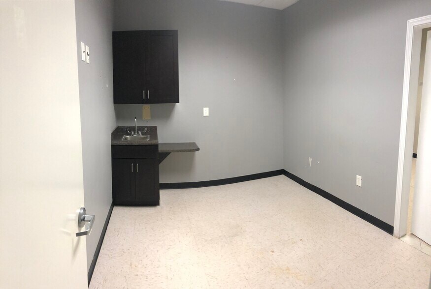 More Photos Of 2148 NW Duluth Hwy, Duluth Unknown For Lease