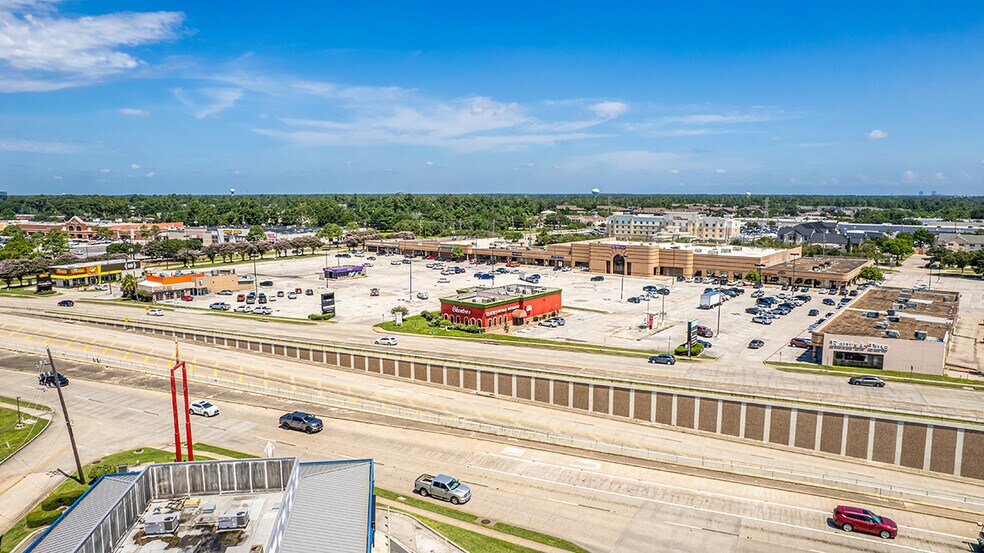 More Photos Of 60-110 Cypress Creek Pky, Houston Freestanding For Sale