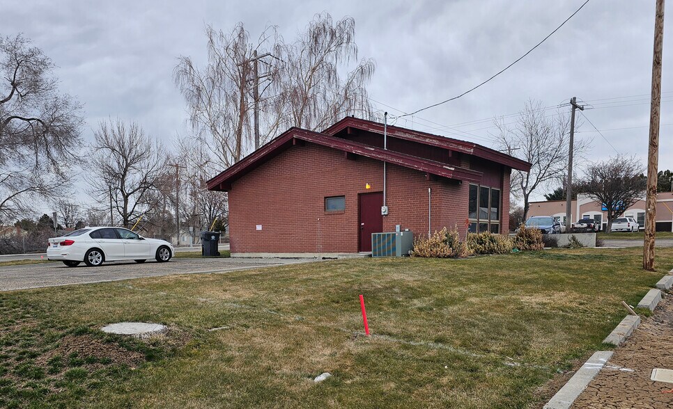 More Photos Of 1035 N Lincoln Ave, Jerome Office For Sale