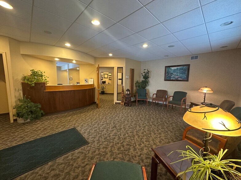 More Photos Of 277 Oriskany Blvd, Whitesboro Office For Sale