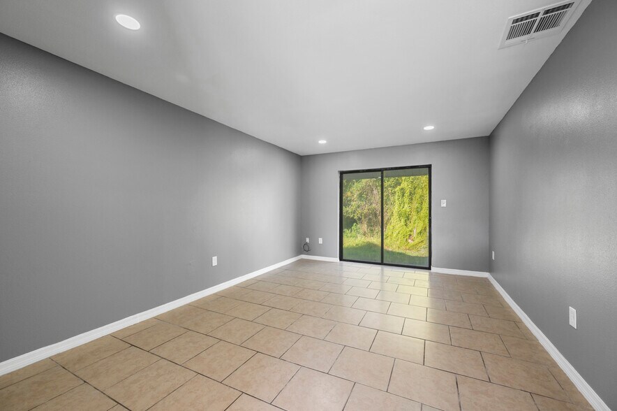 More Photos Of 1450 E Gibson St, Arcadia Apartments For Sale