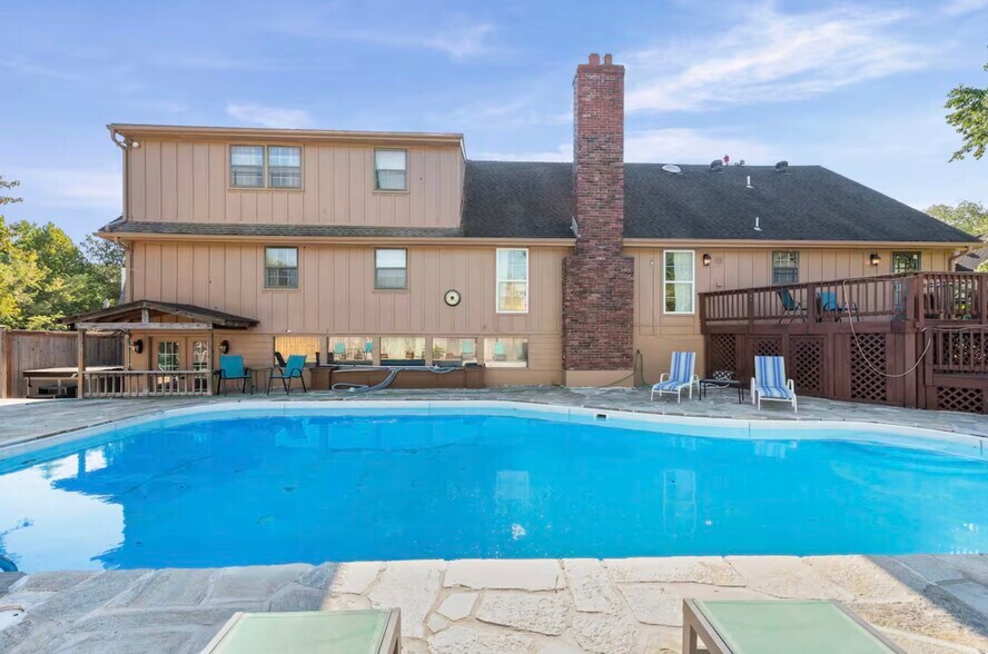 More Photos Of , Blue Springs Specialty For Sale