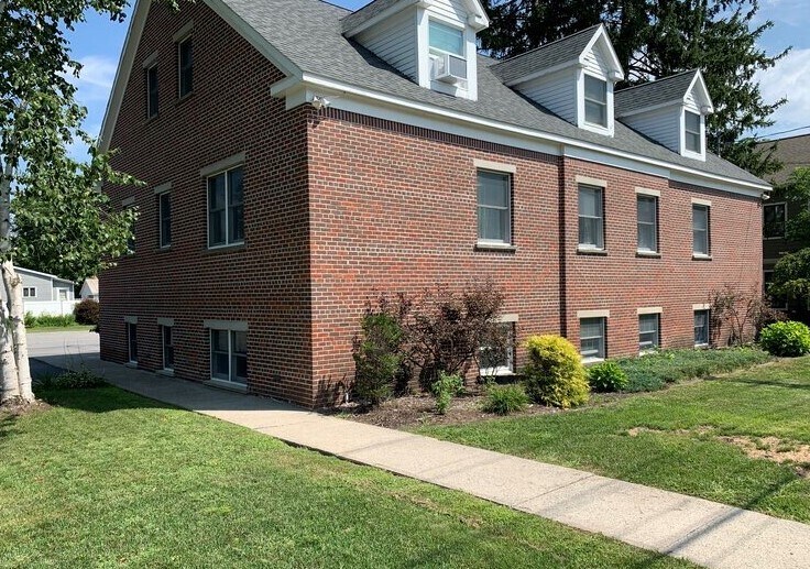 Primary Photo Of 229 Washington St, Saratoga Springs Office For Lease