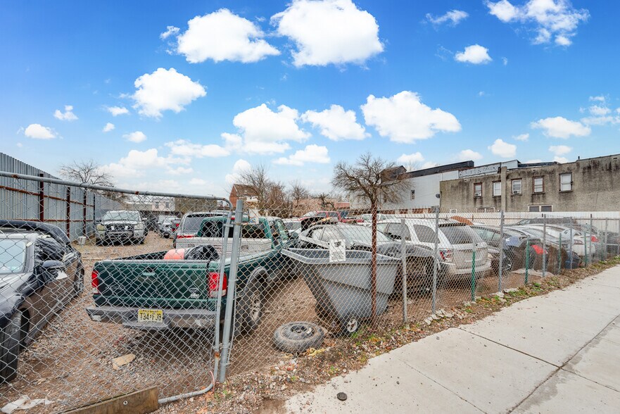 More Photos Of 300-328 Kaighns Ave, Camden Storefront Retail Residential For Sale