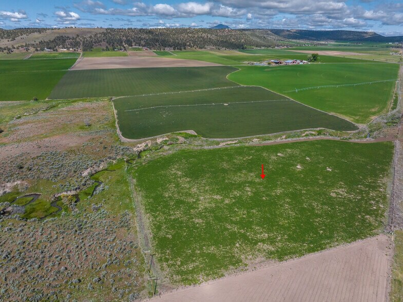 More Photos Of 7555 Madras-Prineville hwy, Madras Land For Sale