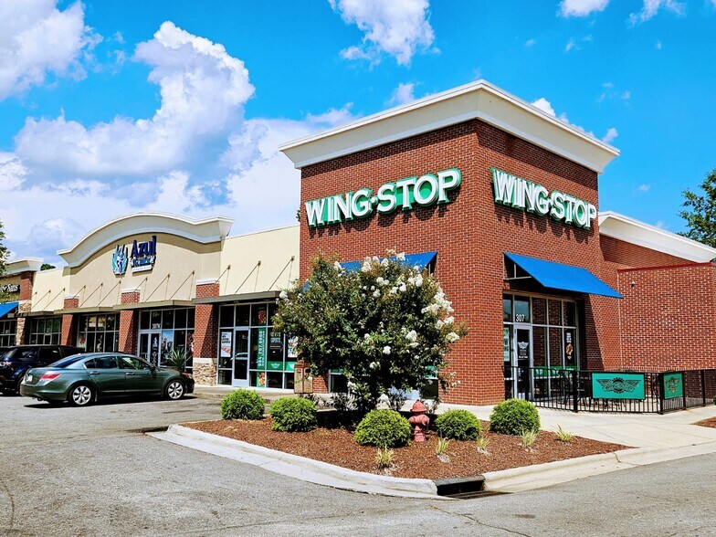 More Photos Of 307 N Berkeley Blvd, Goldsboro Storefront For Sale