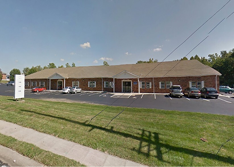 Primary Photo Of 505 N Ridgeview Dr, Warrensburg Office For Sale