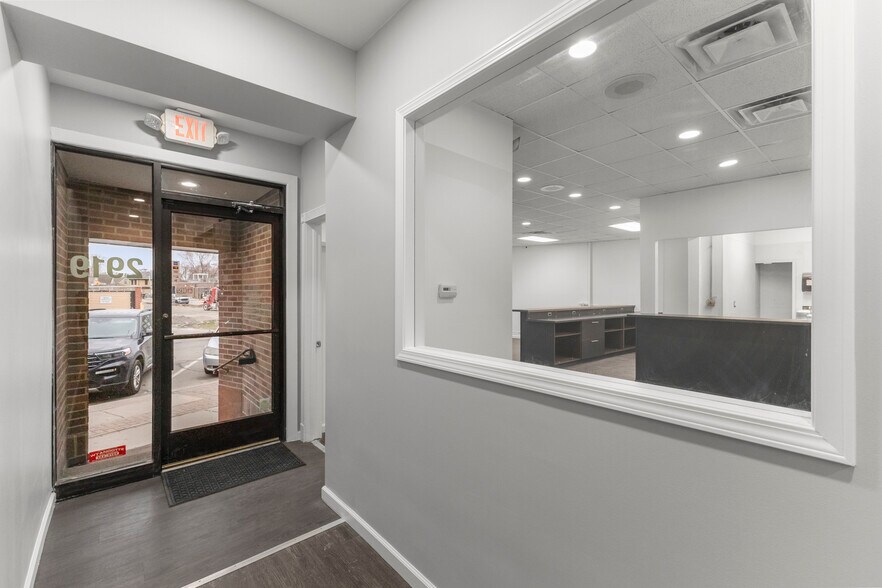 More Photos Of 2919 First St, Wyandotte General Retail For Lease