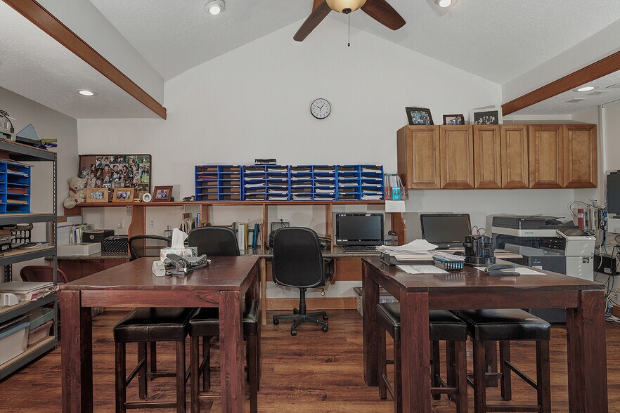 More Photos Of 26407 Oak Ridge Dr, Spring Medical For Sale