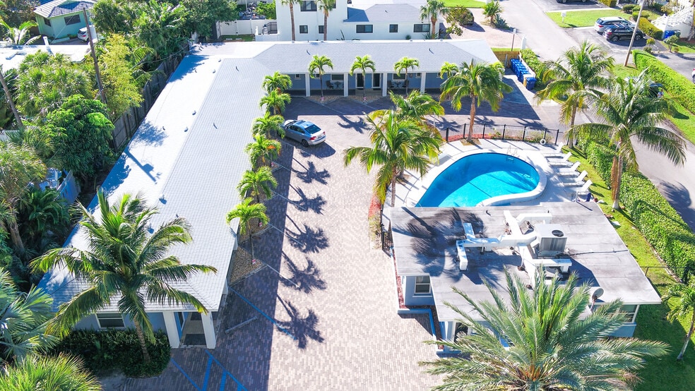 More Photos Of 3021 N Ocean Dr, Riviera Beach Apartments For Sale