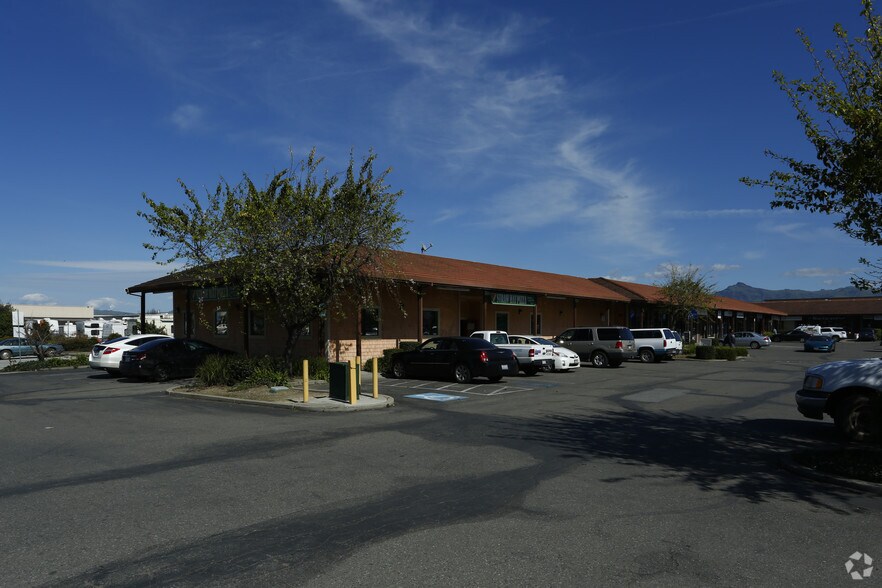 More Photos Of 191 San Felipe Rd, Hollister Unknown For Lease