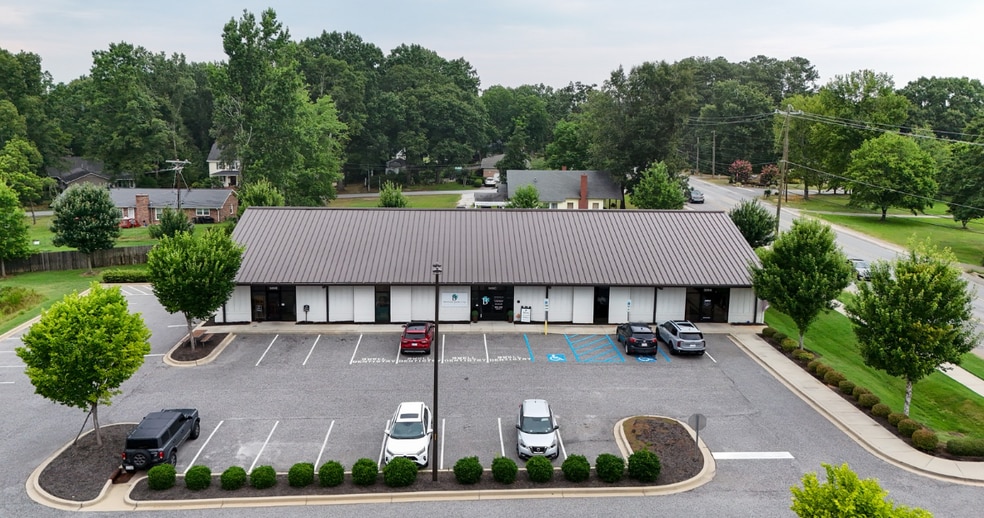 Primary Photo Of 309 Hwy 14, Simpsonville Storefront Retail Office For Lease
