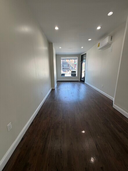 More Photos Of 2179 Steinway St, Astoria Storefront For Lease