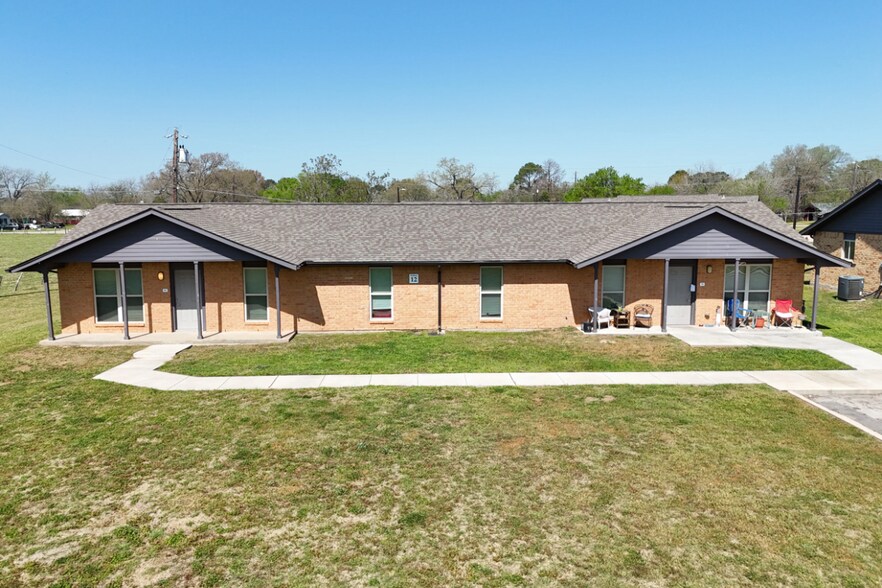 More Photos Of 1002 SE Martin Luther King Rd, Smithville Apartments For Sale