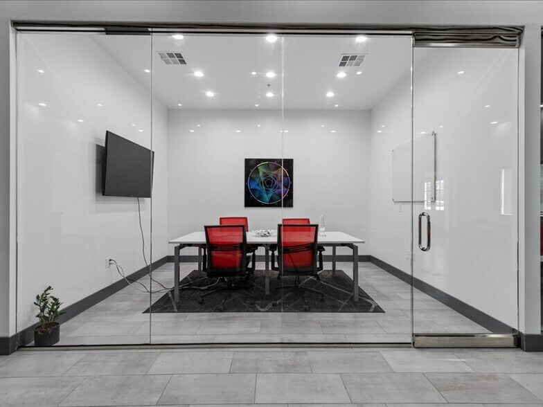 More Photos Of 1193 W John Carpenter Fwy, Irving Medical For Sale