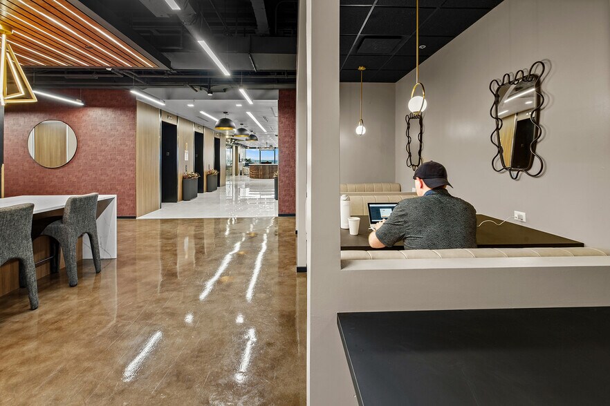 More Photos Of 1801 West End Ave, Nashville Coworking Space