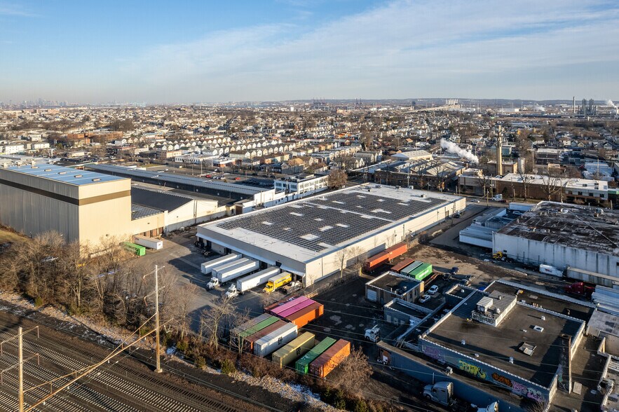 More Photos Of 2401 E Linden Ave, Linden Warehouse For Lease