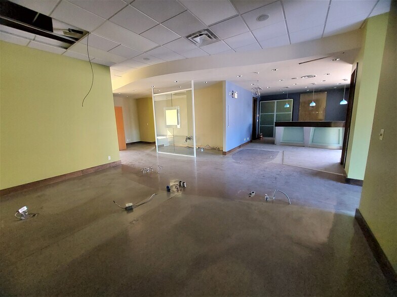 More Photos Of 5212 48 St, Red Deer Office For Lease