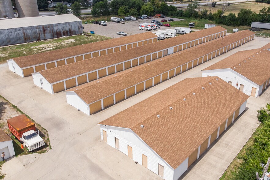 More Photos Of 116 E Church St, Savoy Self Storage For Sale