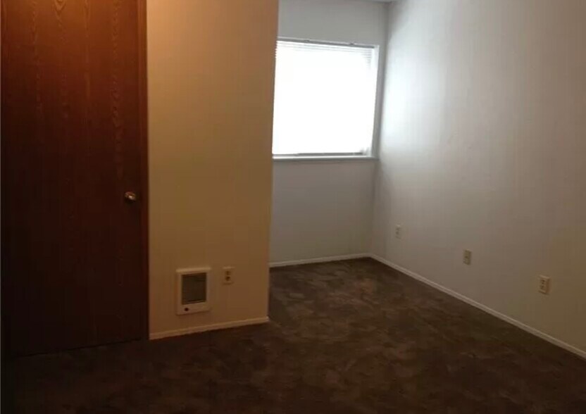 More Photos Of 1019 18th St NE, Auburn Apartments For Sale