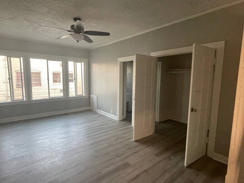 More Photos Of 5510 Lexington Ave, Los Angeles Apartments For Sale