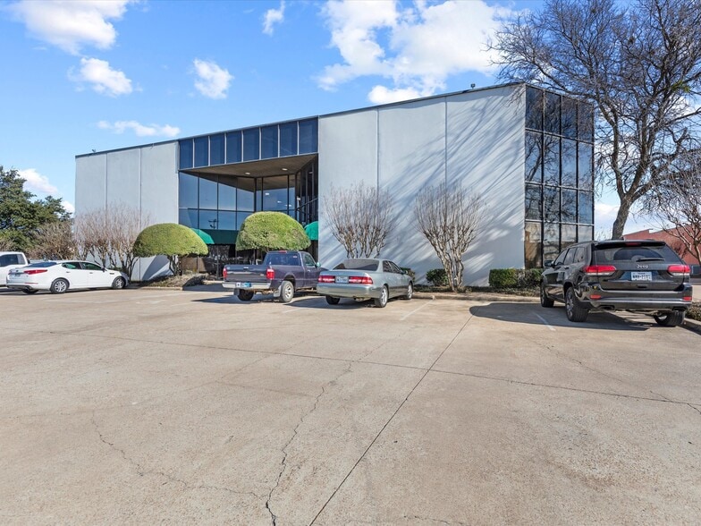More Photos Of 2600 K Ave, Plano Office For Lease