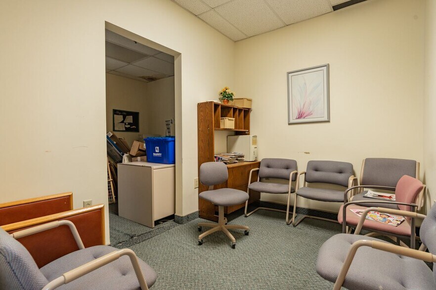 More Photos Of 6500 Preston Hwy, Louisville Medical For Lease