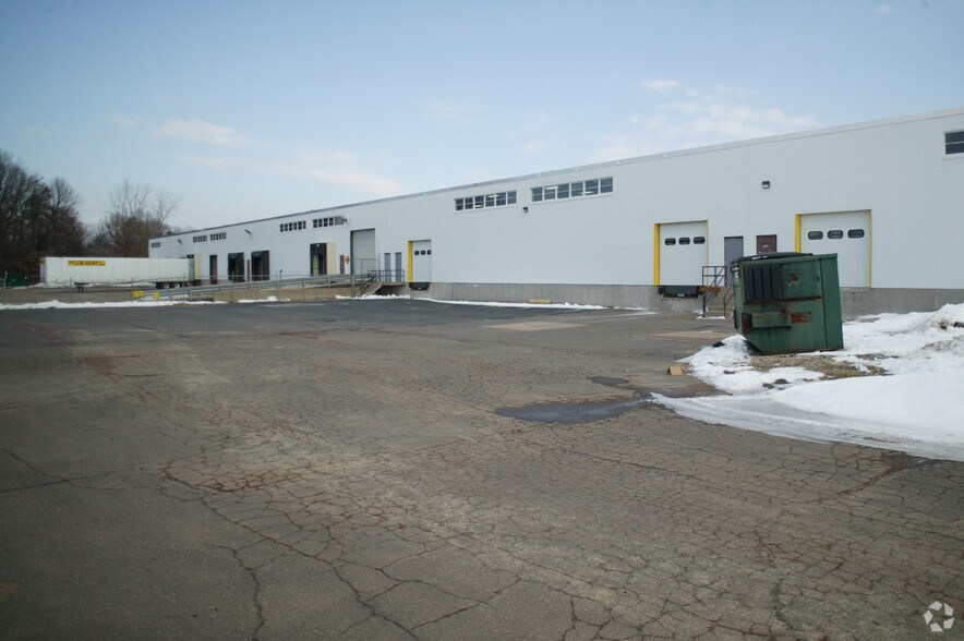 More Photos Of 115 Progress Dr, Manchester Warehouse For Sale