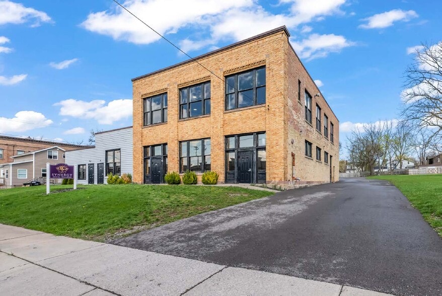 More Photos Of 250 Gorham St, Canandaigua Office For Sale
