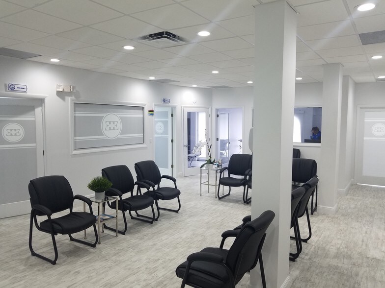 More Photos Of 255 University Dr, Coral Gables Medical For Lease