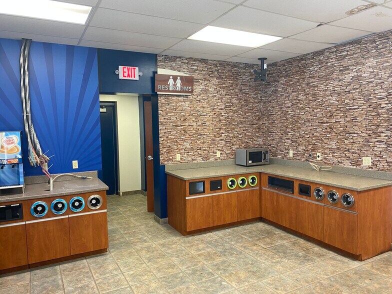 More Photos Of 2235 North Ave, Sheboygan Service Station For Sale