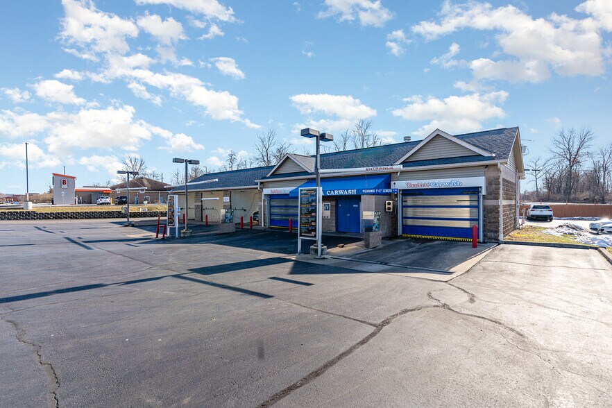 More Photos Of 1012 Hospital Dr, Batavia Carwash For Sale
