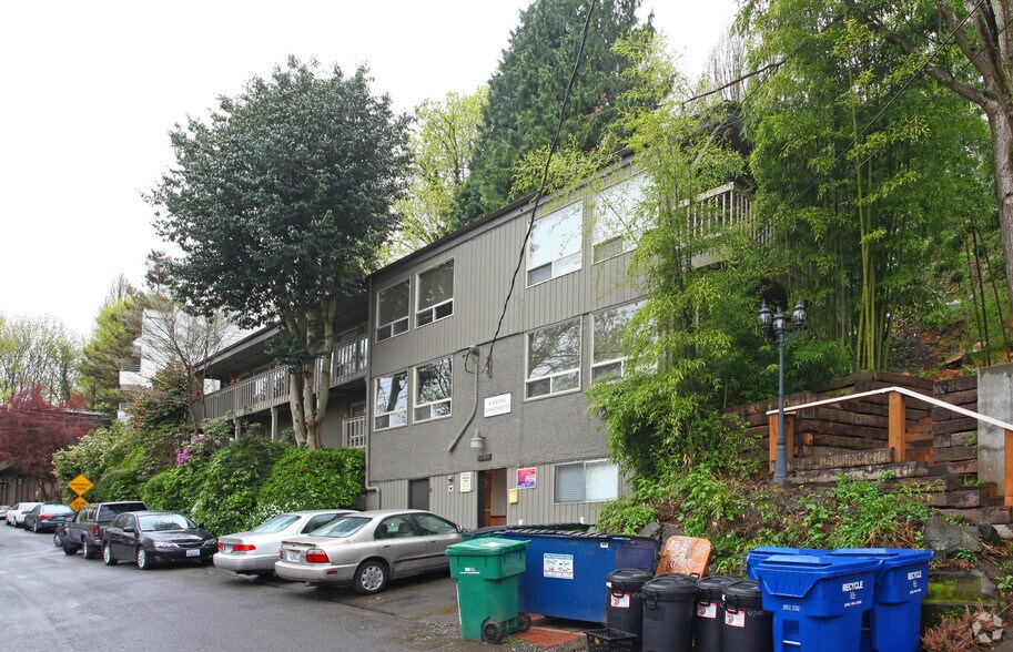 Primary Photo Of 4735 Ravenna Ave NE, Seattle Apartments For Sale