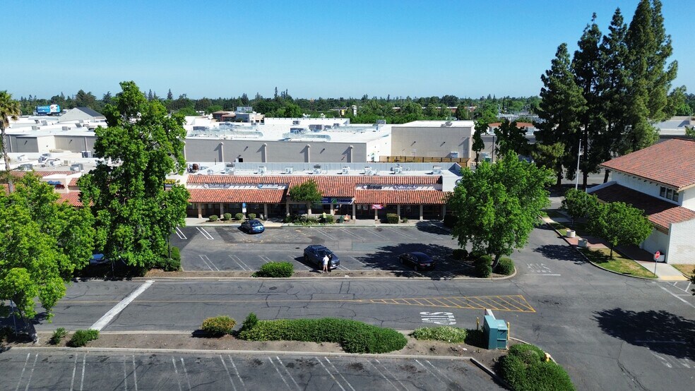 More Photos Of 7604-7610 Pacific Ave, Stockton General Retail For Lease