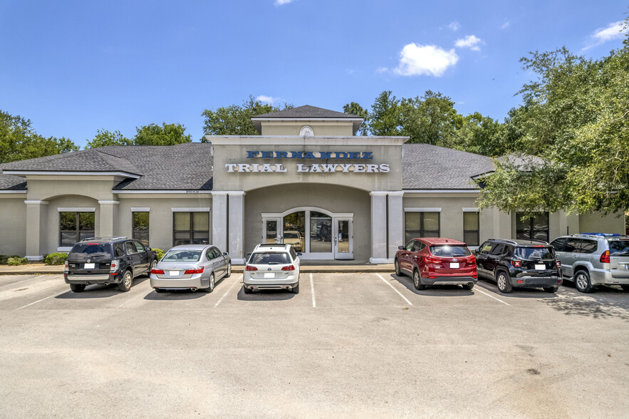 Primary Photo Of 8780 Perimeter Park Ct, Jacksonville Medical For Sale